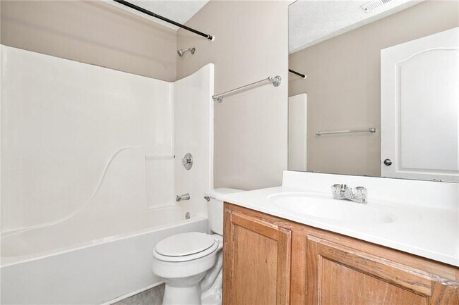 Building Photo - 75 Greenland Dr