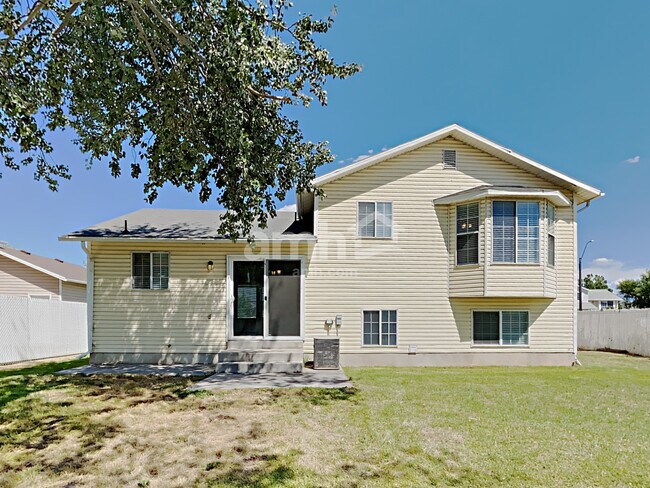 Building Photo - 4877 S 4075 W