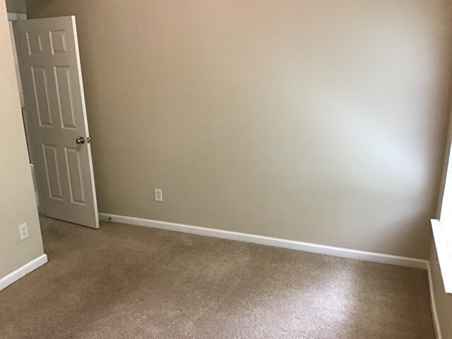 Building Photo - 1450 Grey Rock Way