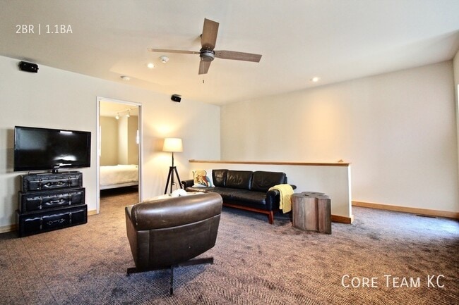 Building Photo - 4112 Walnut St