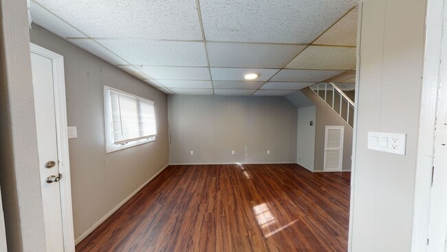 Building Photo - Charming 3-Bedroom, 2-Bath Single-Family H...