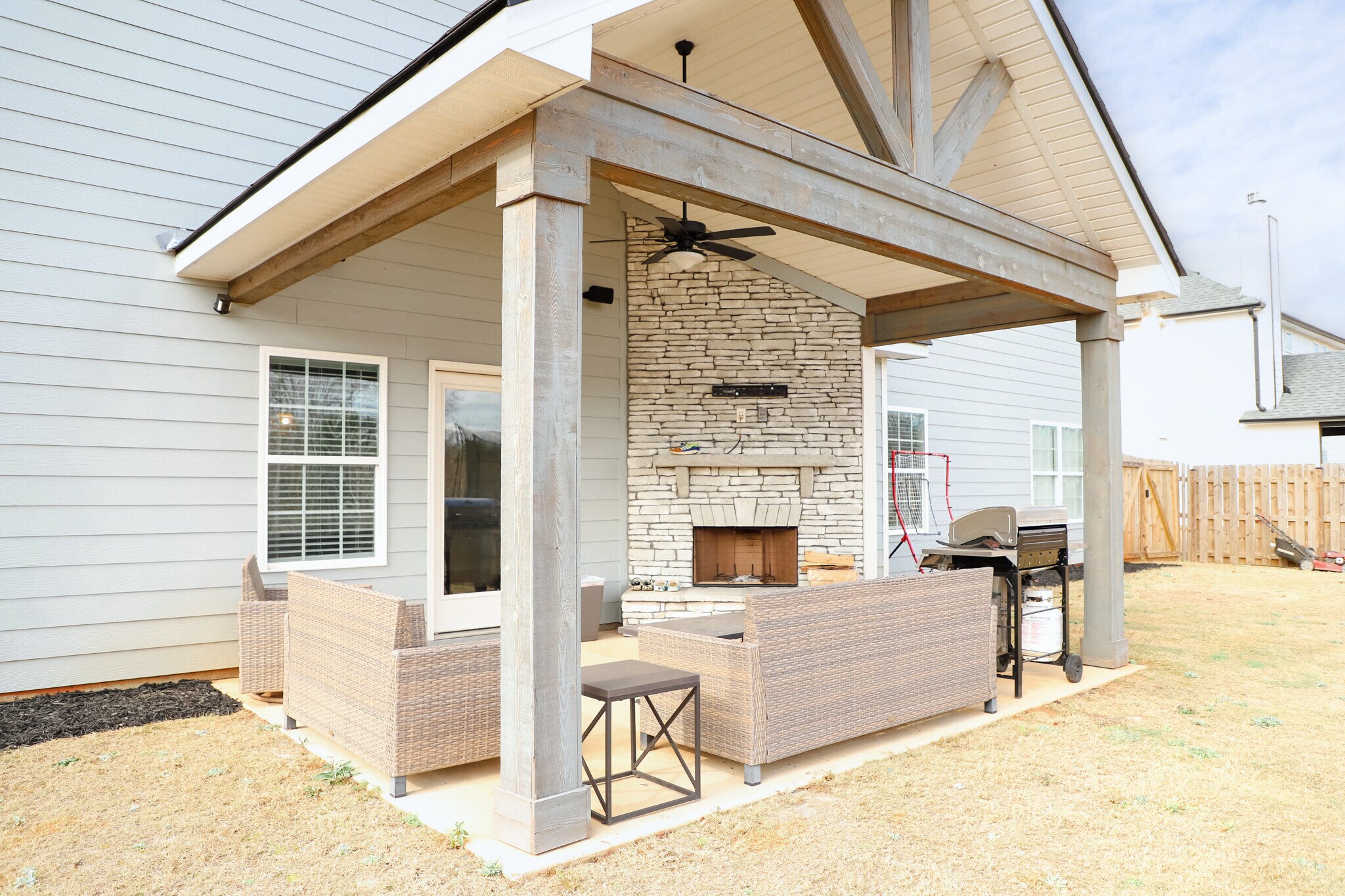 Building Photo - 810 Tiger Trl