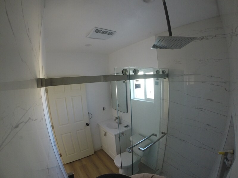 Building Photo - 6002 Hazelbrook Ave