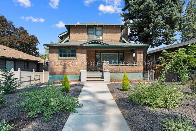 Building Photo - 1108 W 12th Ave