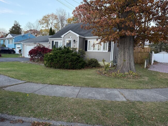 Primary Photo - 39 Tina Cir