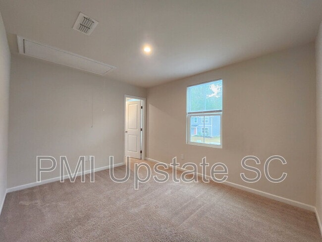 Building Photo - 236 Lily Park Way