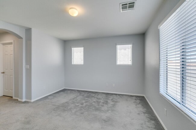 Building Photo - Bright & Spacious Home with Open Layout and Prime Location
