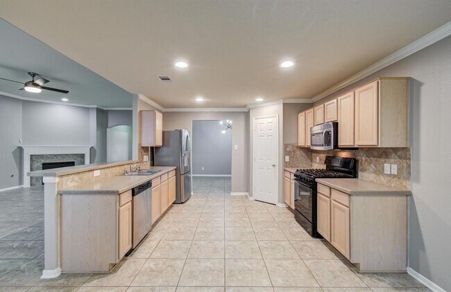 Building Photo - 4823 Upland Dale Ct