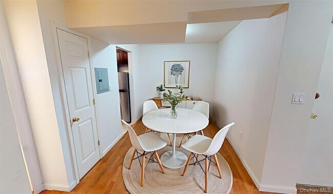 Building Photo - 110-19 72nd Rd