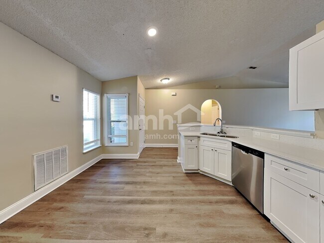 Building Photo - 574 Wekiva Bluff St