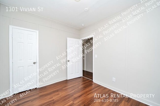 Building Photo - 1301 Vivian St SW