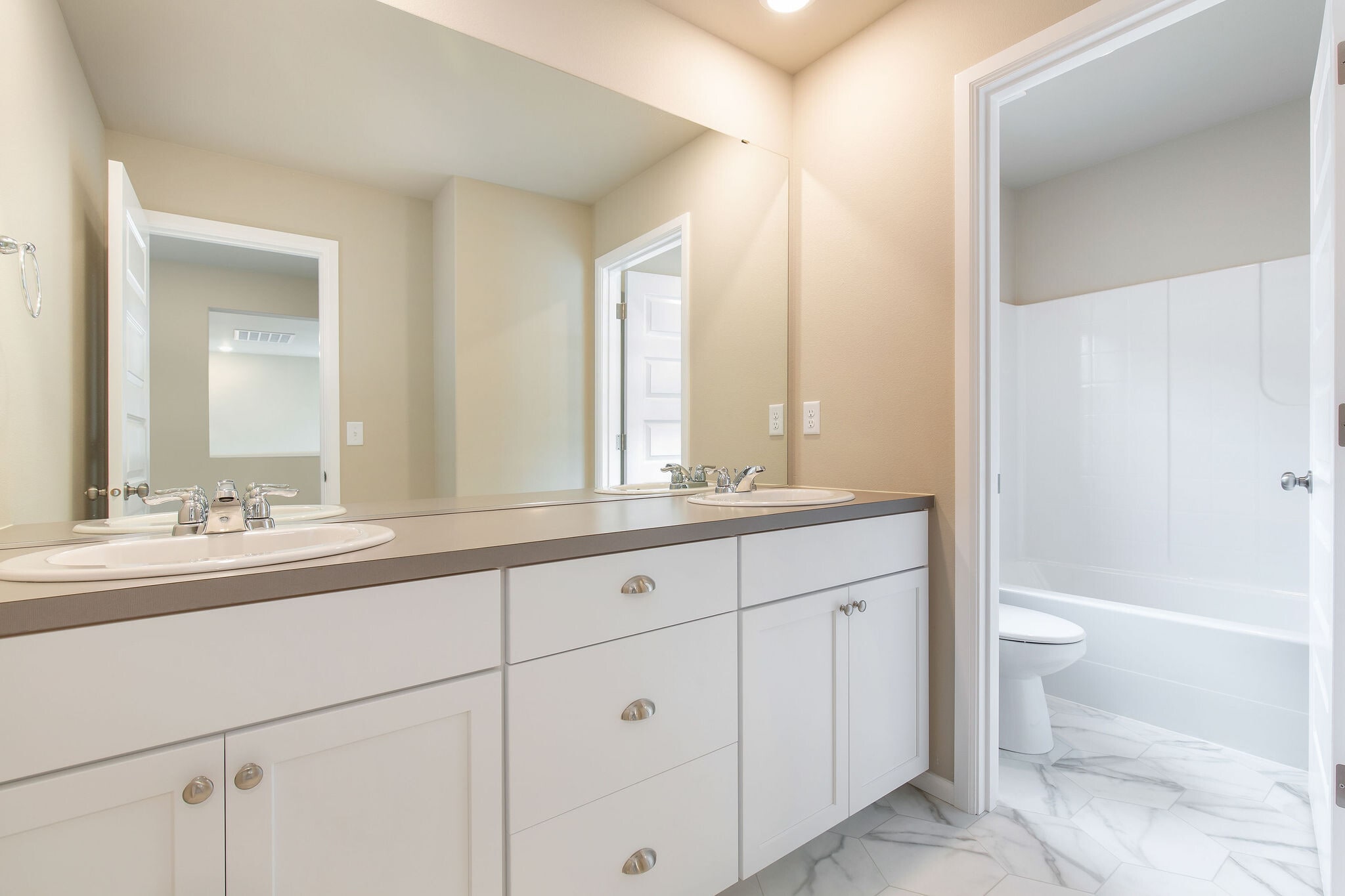 Building Photo - 3615 80th Ave NE