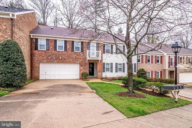 Primary Photo - 10515 Meadow Bridge Ln