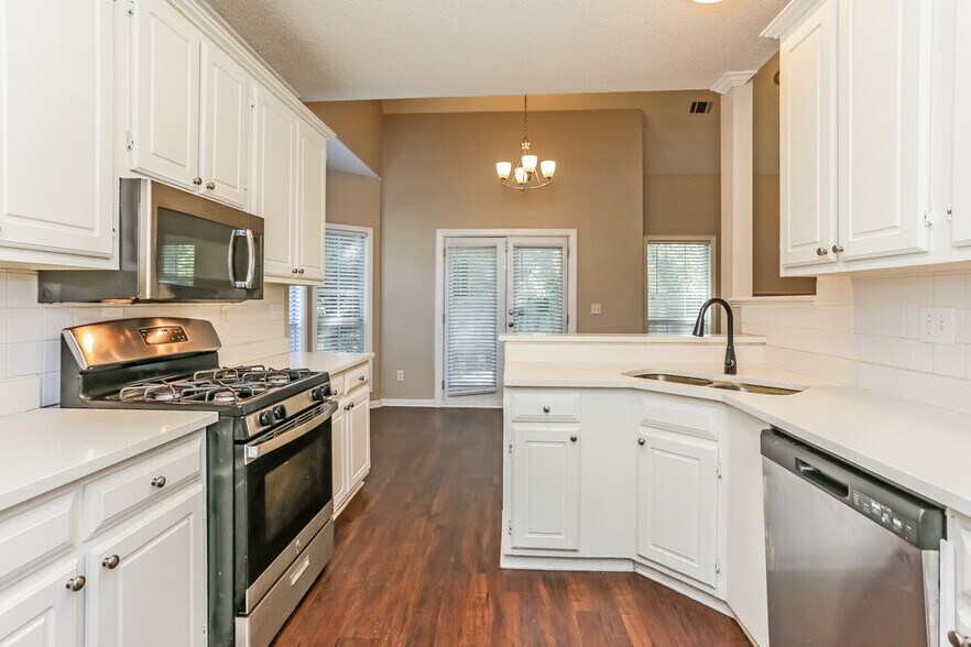 Building Photo - 2337 Reeves Creek Rd