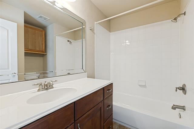 Building Photo - 4002 Brownstone Ct