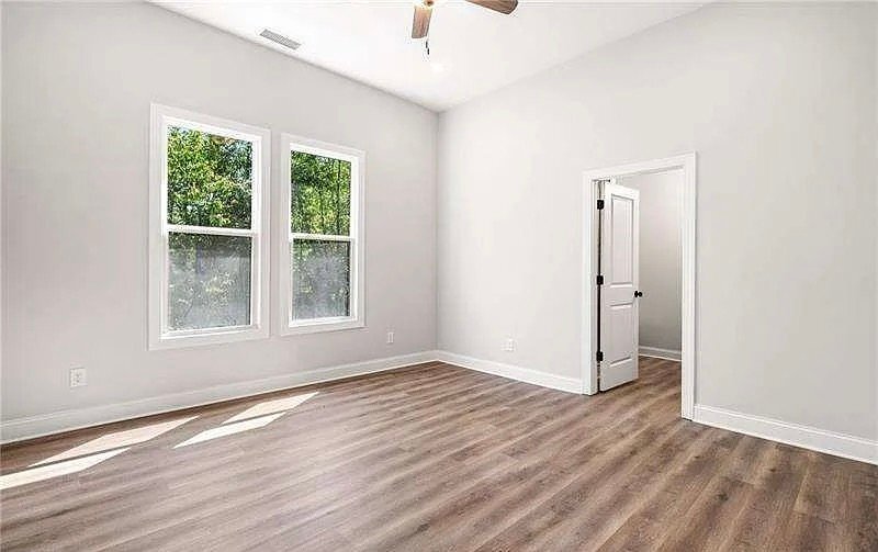 Building Photo - 208 Highland Ave