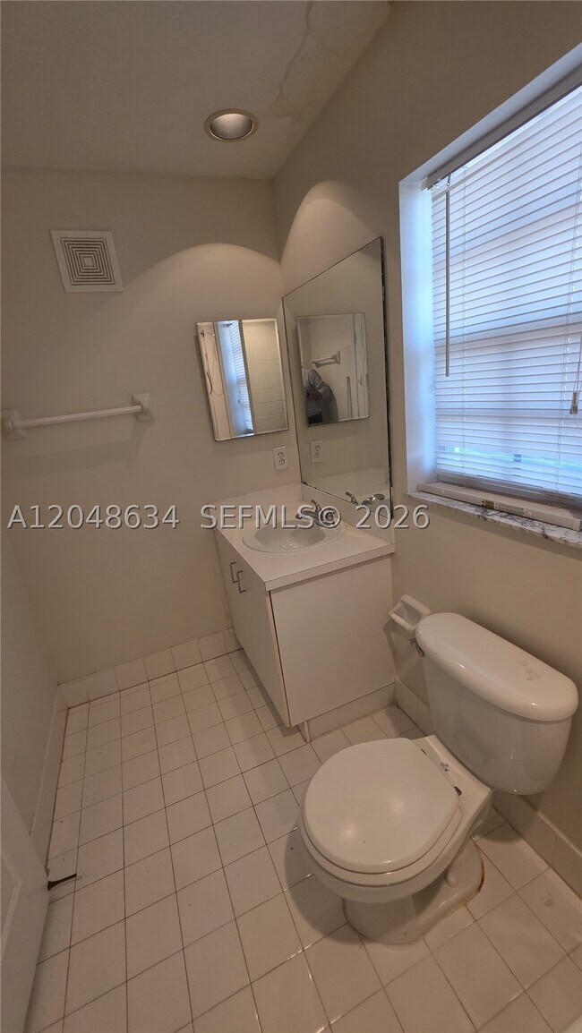 Building Photo - 18741 SW 25th Ct