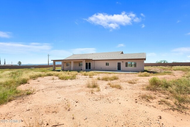 Building Photo - 8373 E Sunwing Ridge Dr