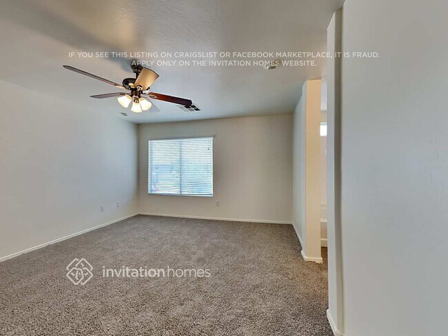 Building Photo - 7410 S 39th Dr