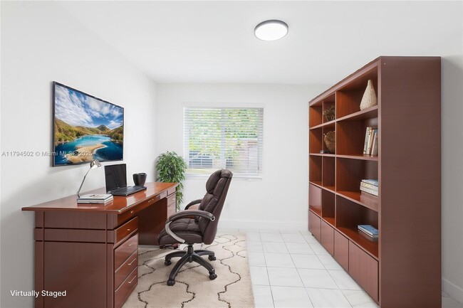 Building Photo - 6330 SW 27th St