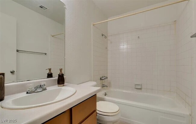 Building Photo - 6932 Kilgore Dr