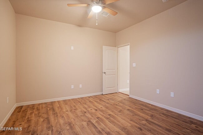 Building Photo - 7321 Mission Viejo Dr