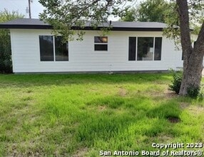 Building Photo - 142 Jade Dr