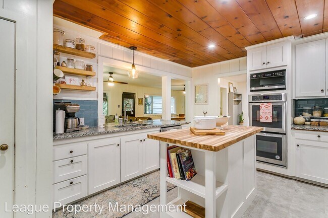 Building Photo - 4 br, 2 bath House - 621 Sam Calloway