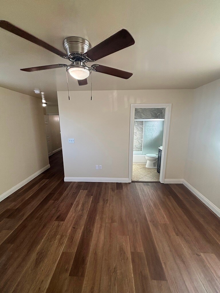 Building Photo - 9031 Avalon Blvd