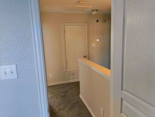 Building Photo - 1540 Chama Dr