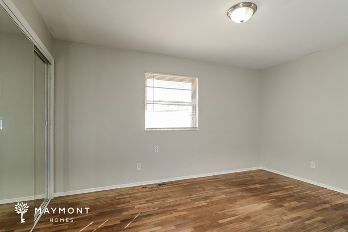 Building Photo - 1814 Millshire Dr