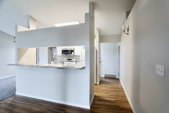 Building Photo - 3193 17th St S