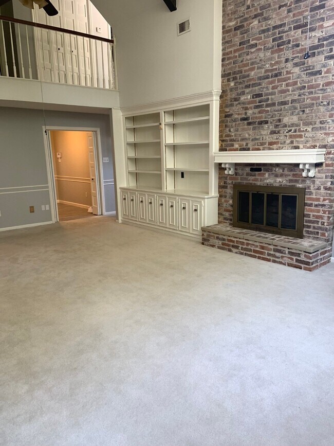 Building Photo - 3123 Bonney Briar Dr