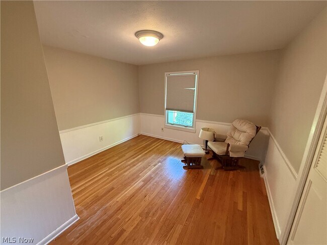 Building Photo - 6803 Cranbrook Dr
