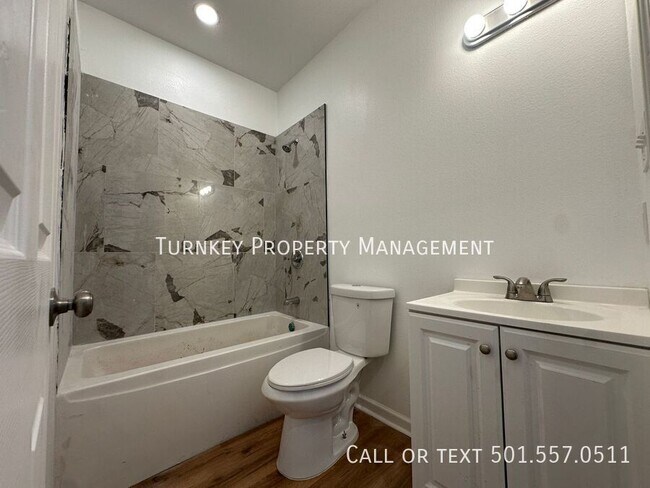 Building Photo - 1724 Parker St