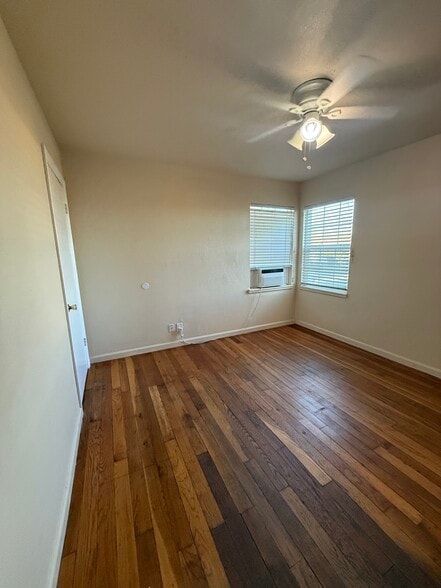 Building Photo - 5425 Live Oak Ave