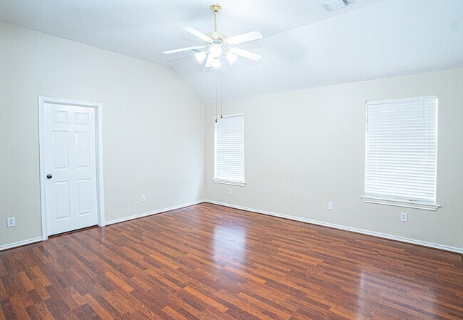 Building Photo - 23 N Merryweather Cir