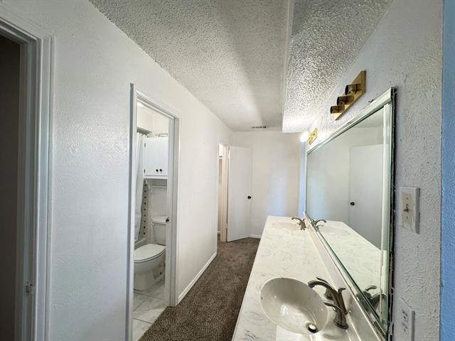 Building Photo - 2301 Claridge Cir