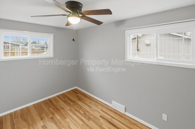 Building Photo - 612 E Walton Ave