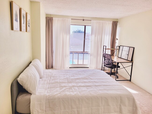 Bedroom - 1700 Civic Center Dr