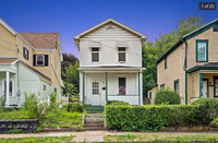 Building Photo - 2 Bed 1 Bath- Beaver Falls PA