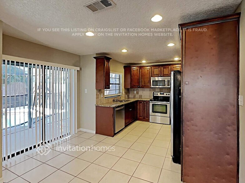 Building Photo - 4313 Ellenville Pl