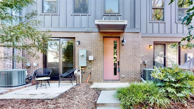 Building Photo - 4019 Plaza Row Ct