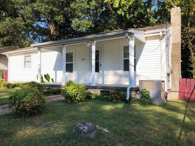 Primary Photo - 2412 Huntsville St NW