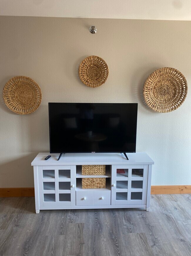 Building Photo - 80 Twin Oaks Shr