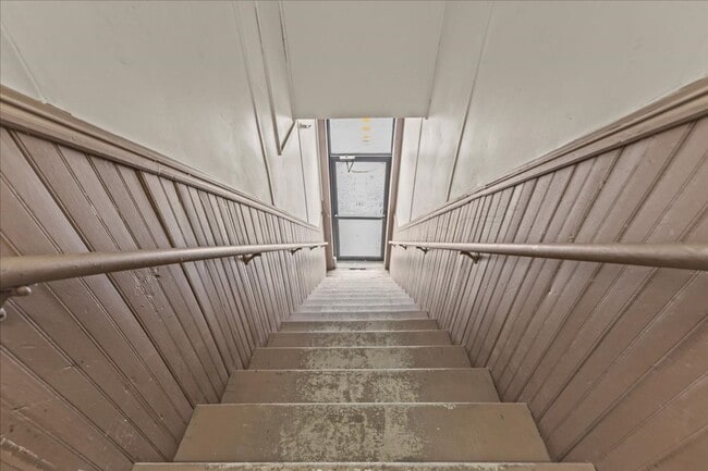 Building Photo - 141 Main St