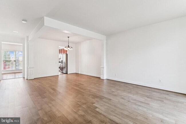 Building Photo - 14551 Crossfield Way