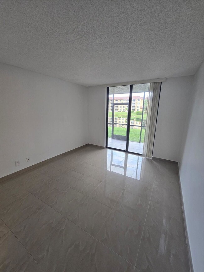 Building Photo - 1228 S Military Trail