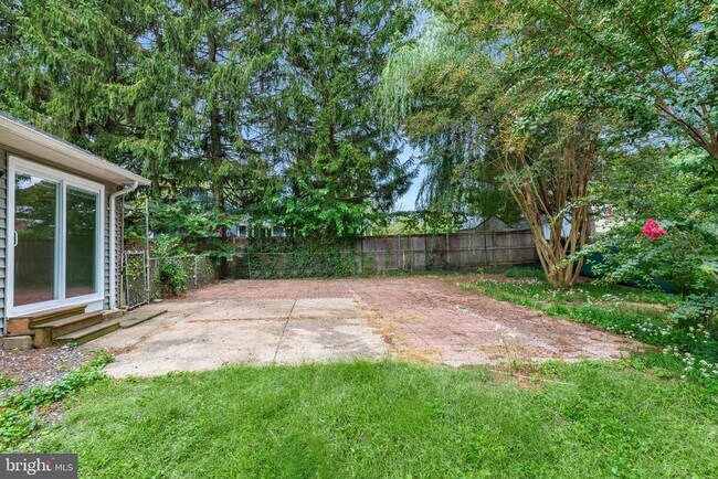 Building Photo - 1402 Mullins St