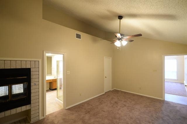 Building Photo - 11815 Sunrise Dr